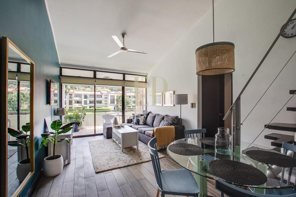 Cr Mariposa Rentals Lakeview Penthouse With Office Space, Pool, Gym, Tennis Santa Ana  Zewnętrze zdjęcie